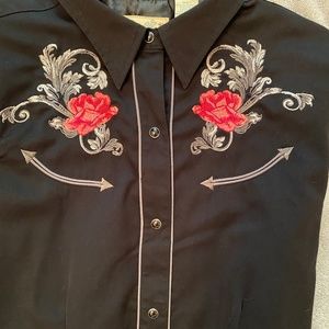 New Ladies Roper Baroque Rose Cowgirl Shirt with Red Embroidered Roses